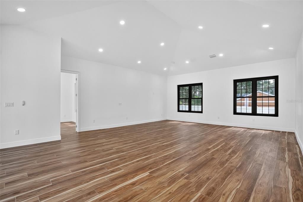 Empty room, Interior, Recessed Lighting, Wood Texture Flooring