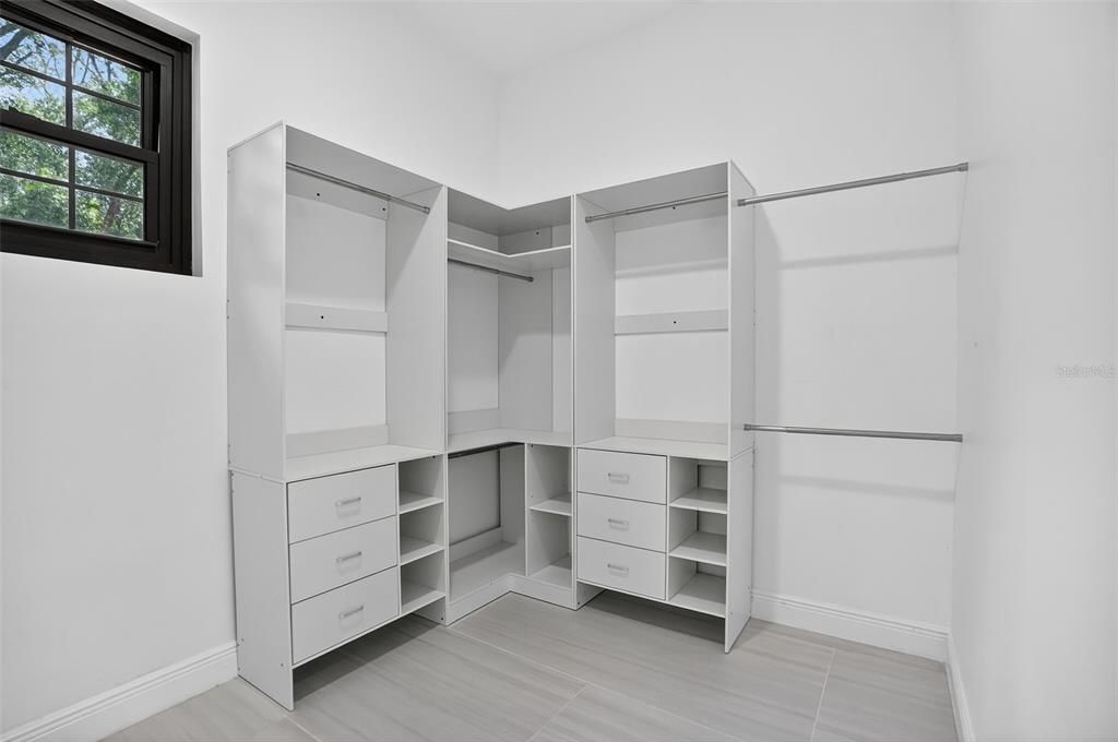 Interior, Walk-in Closets