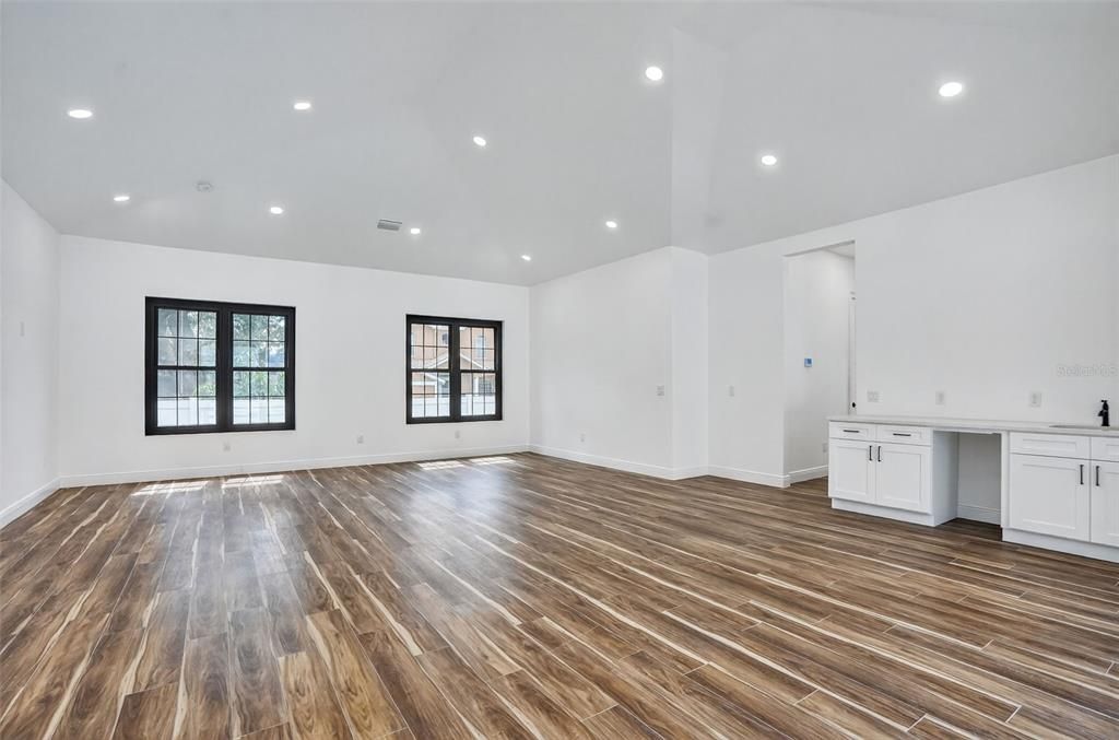 Empty room, Interior, Recessed Lighting, Wood Texture Flooring