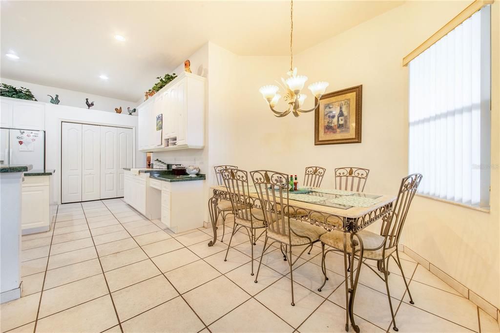 Chandelier, Dining room, Interior, Kitchen, Recessed Lighting