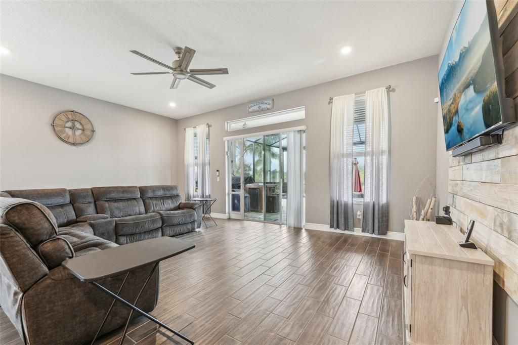 Interior, Living room, Recessed Lighting, Wood Texture Flooring