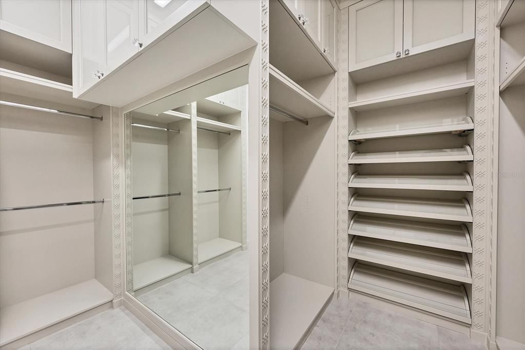 Interior, Walk-in Closets
