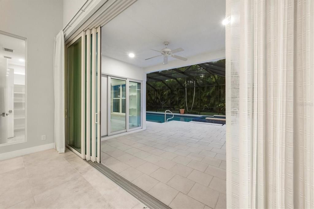 Interior, Pool, Recessed Lighting