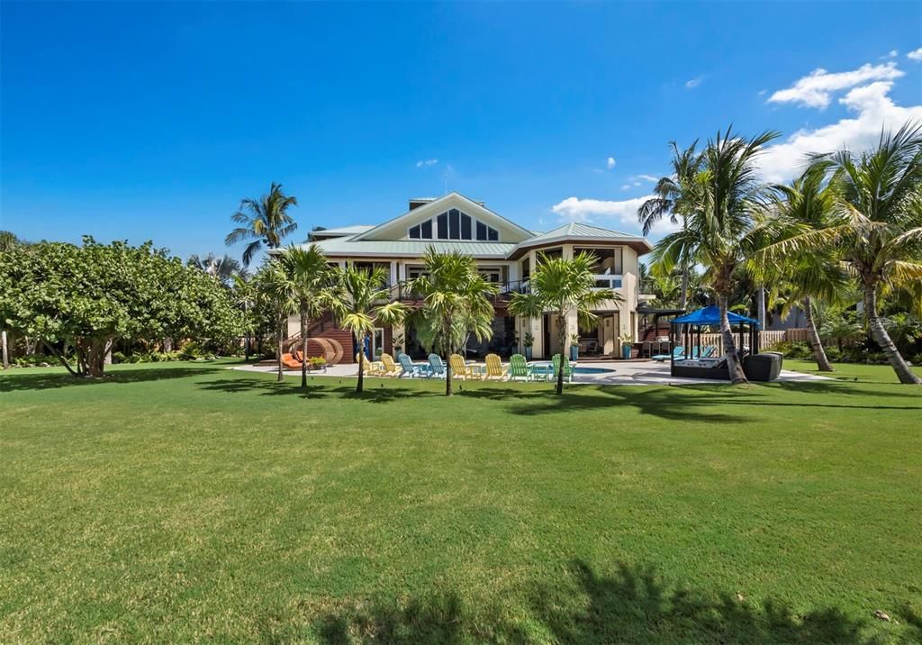 Backyard, Exterior, Playground