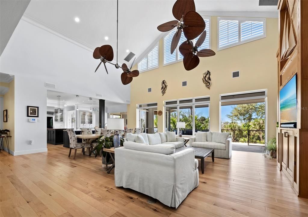 Dining room, Interior, Living room, Recessed Lighting, Wood Texture Flooring