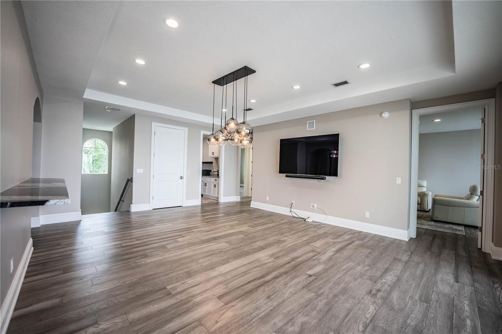 Empty room, Interior, Pendant Lights, Recessed Lighting, Wood Texture Flooring