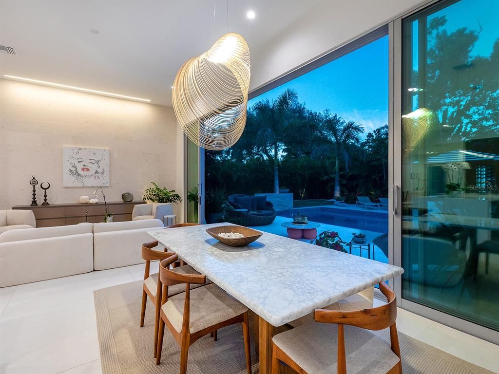 Dining room, Interior, Living room, Pendant Lights, Recessed Lighting