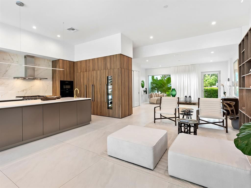 Interior, Kitchen, Living room, Marble Walls, Recessed Lighting