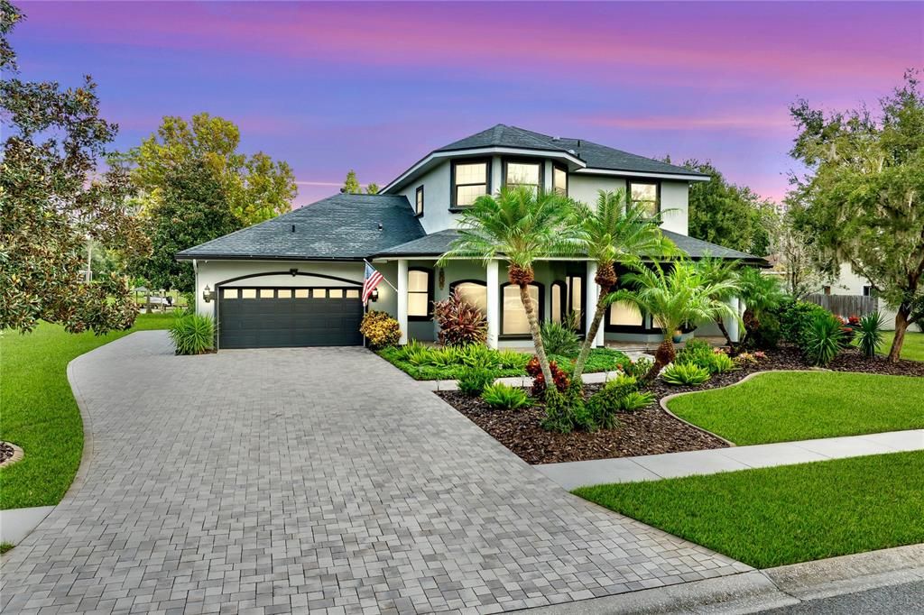 Attached, Exterior, Facade, Mediterranean