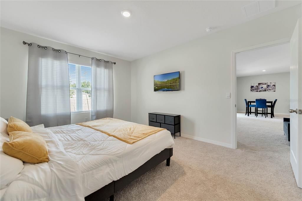 Bedroom, Dining room, Interior, Recessed Lighting