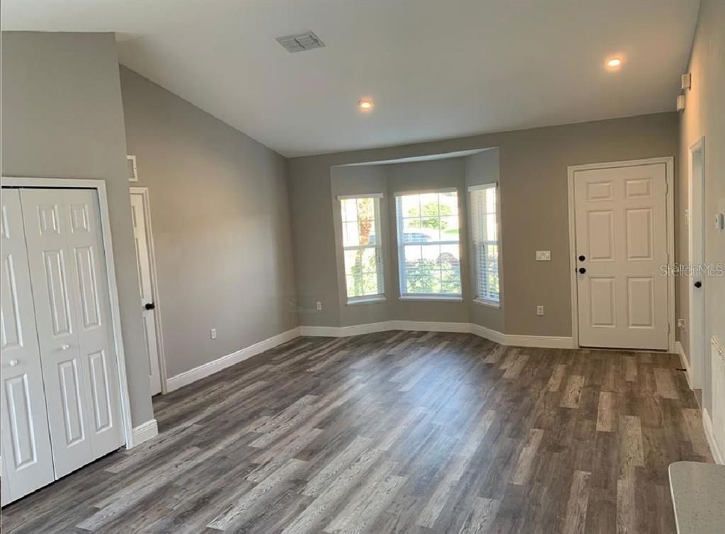 Empty room, Interior, Recessed Lighting, Wood Texture Flooring