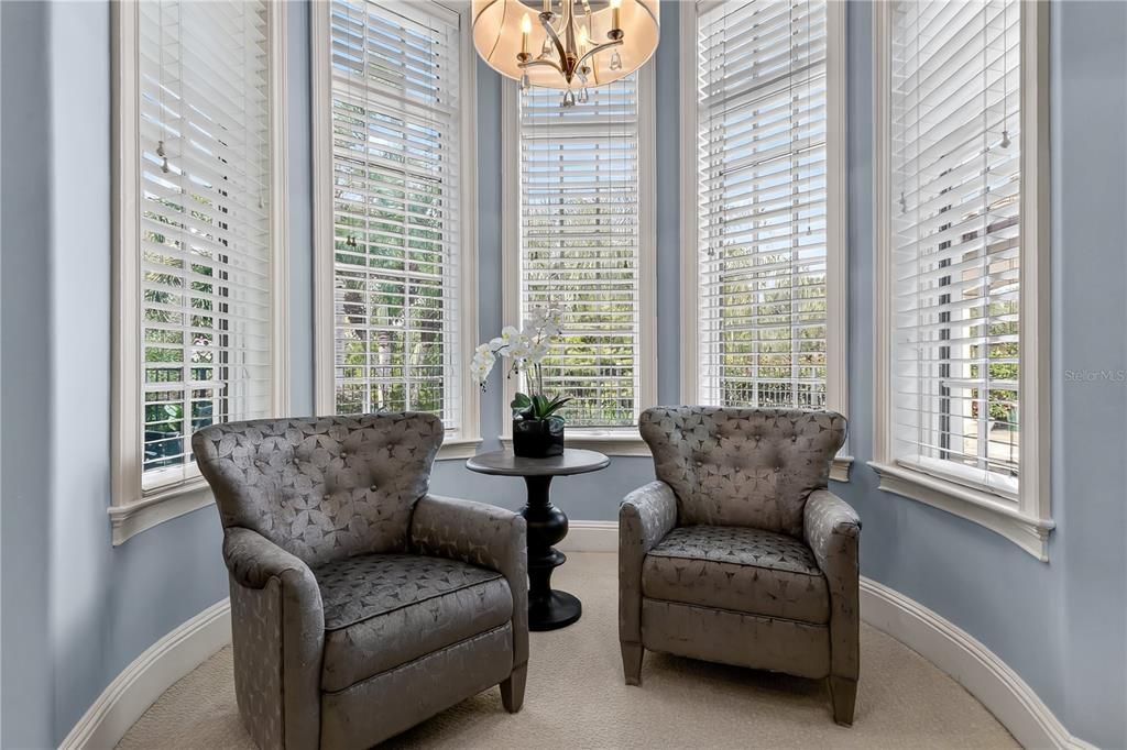 Chandelier, Interior