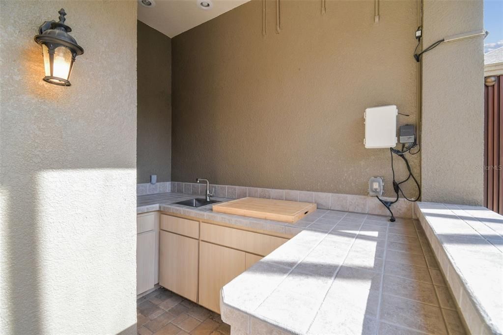 Bathroom, Interior, Tile Countertops