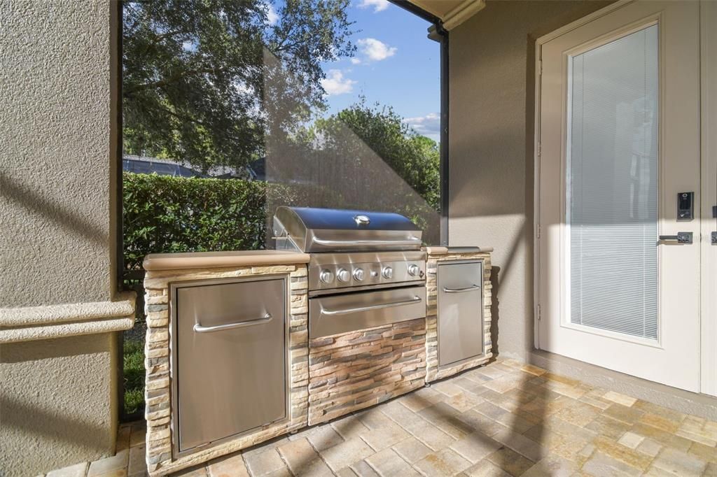 Exterior, Outdoor Kitchen