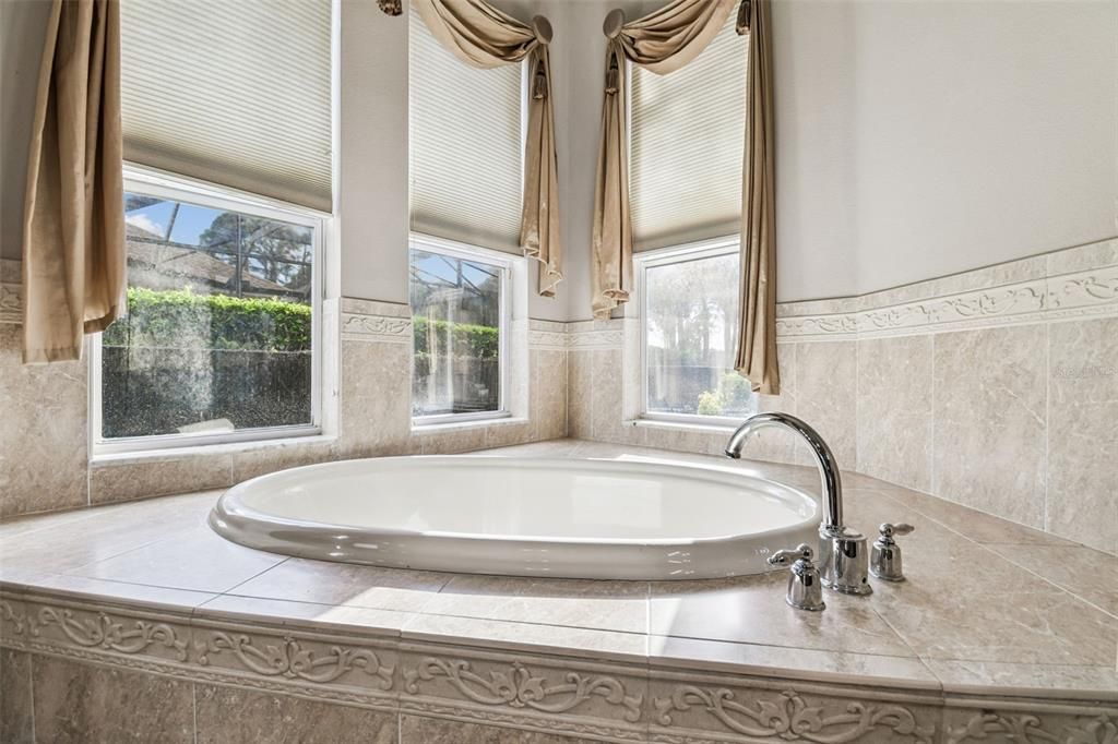 Bathroom, Interior, Tile Countertops