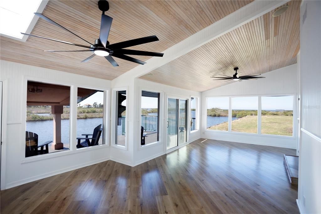 Empty room, Interior, Water, Wood Texture Flooring