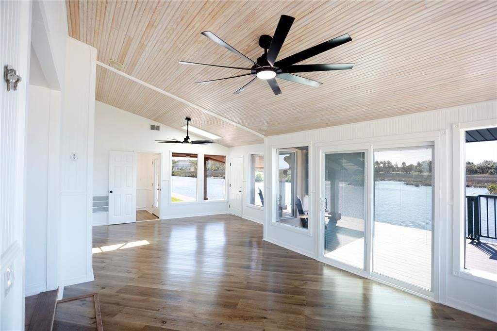 Empty room, Interior, Water, Wooden Ceilings, Wood Texture Flooring
