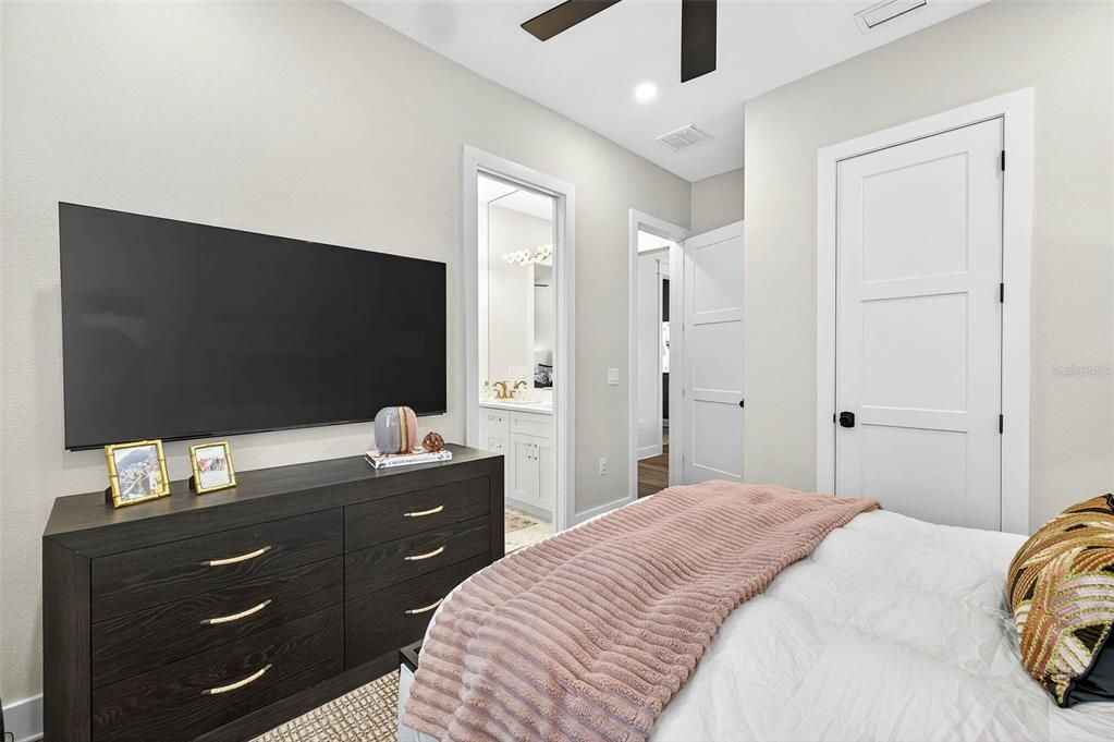 Bedroom, Interior, Recessed Lighting