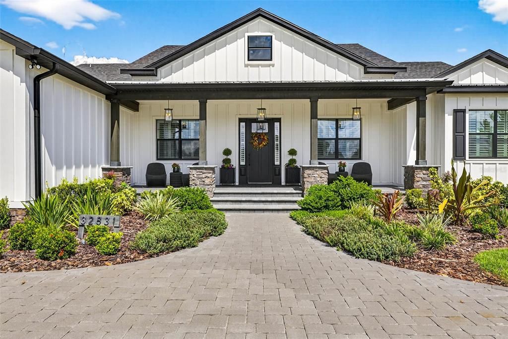 Exterior, Facade, Farmhouse