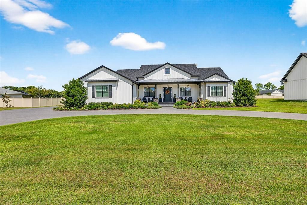 Backyard, Exterior, Facade, Farmhouse