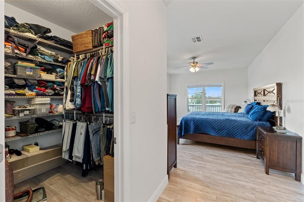 Bedroom, Interior, Walk-in Closets, Wood Texture Flooring