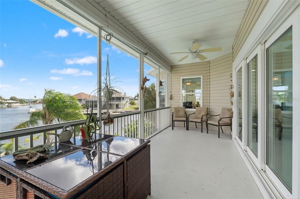 Interior, Sun Room, Water