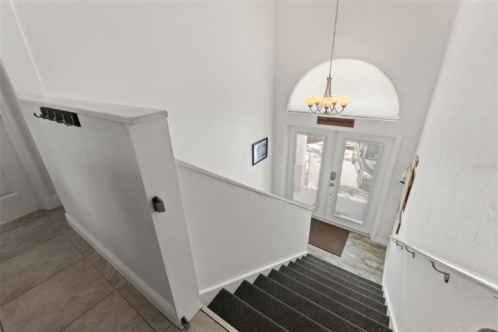 Interior, Pendant Lights, Wood Texture Flooring
