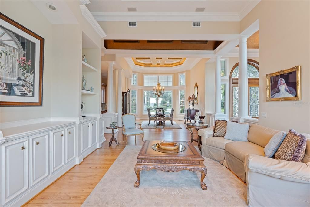 Chandelier, Dining room, Interior, Living room, Pendant Lights, Wood Texture Flooring