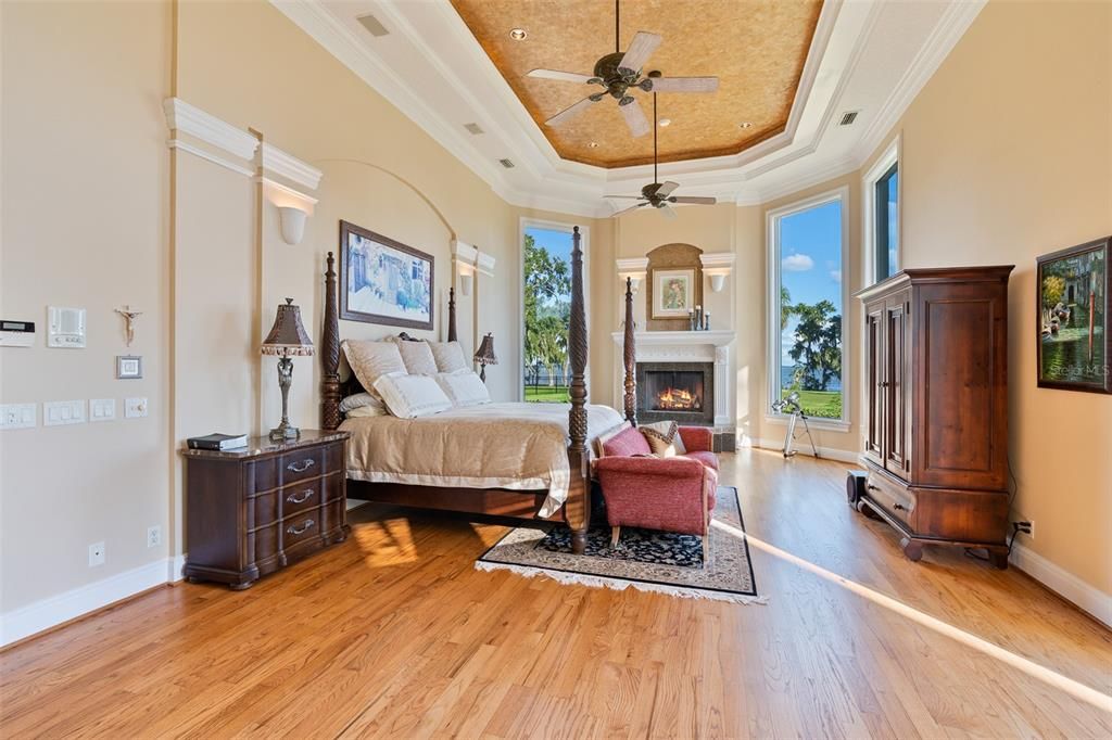 Bedroom, Fireplace, Interior, Recessed Lighting, Wood Texture Flooring