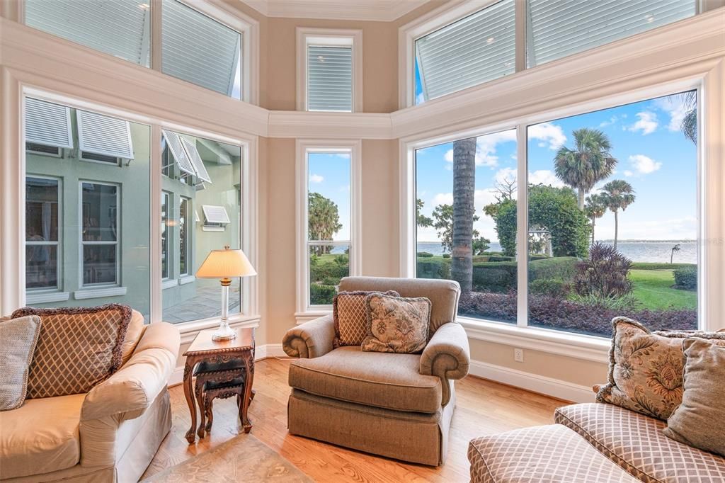 Interior, Living room, Sun Room, Water, Wood Texture Flooring