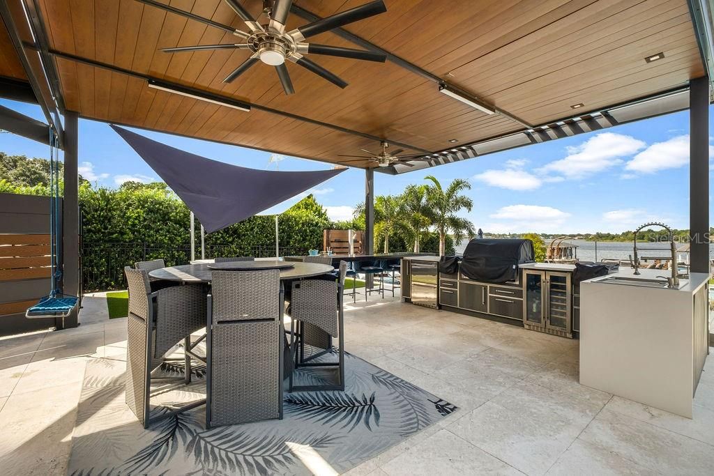 Exterior, Outdoor Kitchen