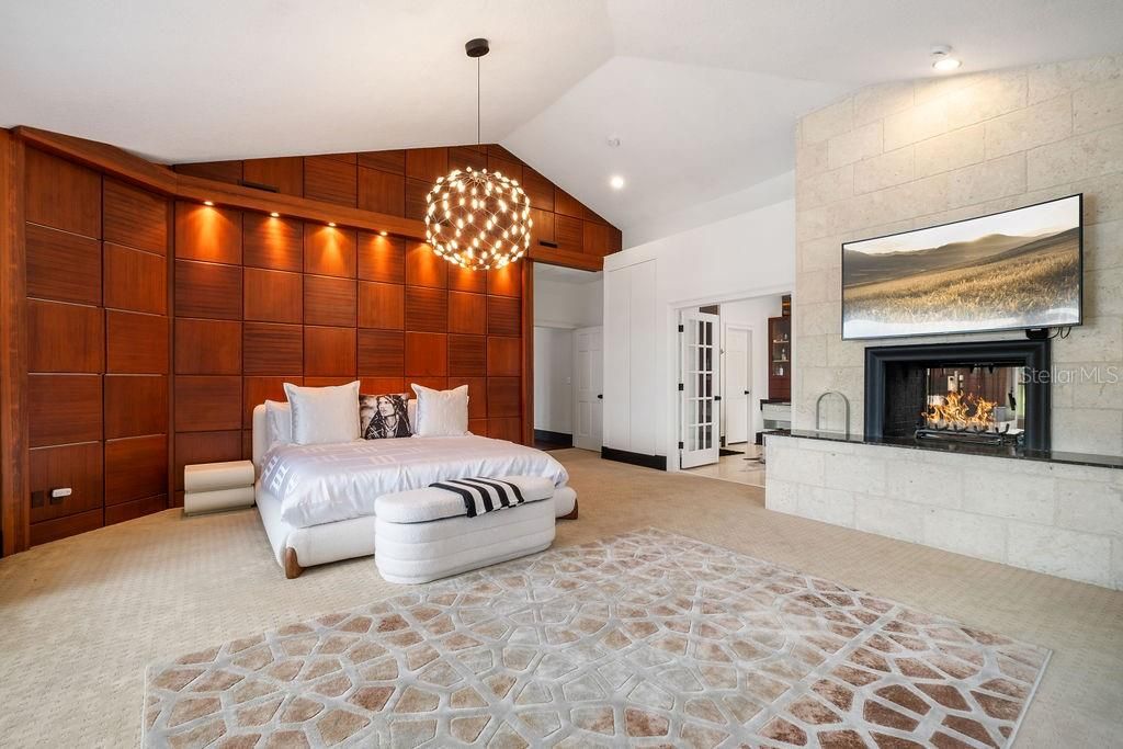 Bedroom, Fireplace, Interior, Pendant Lights, Recessed Lighting