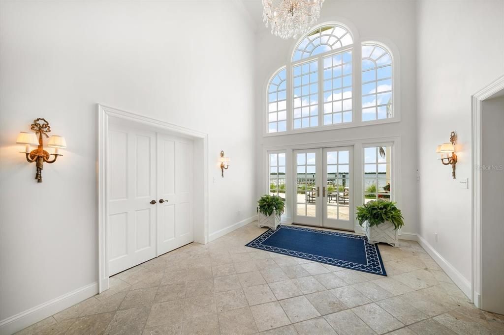 Chandelier, Interior
