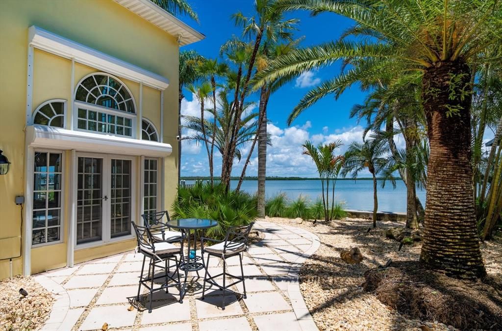 Backyard, Exterior, Water