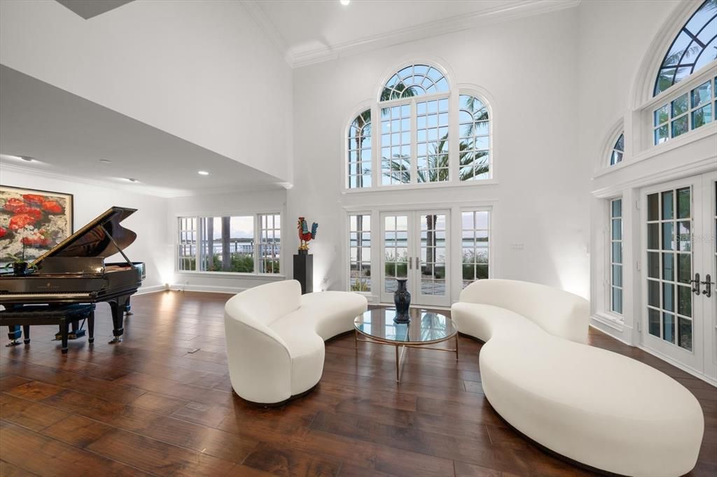 Interior, Living room, Piano, Recessed Lighting, Wood Texture Flooring