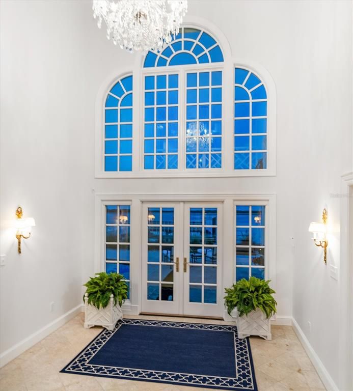Chandelier, Interior