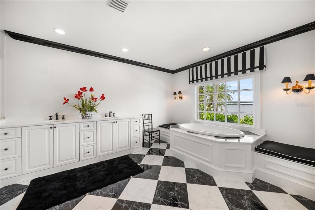 Bathroom, Interior, Marble, Recessed Lighting