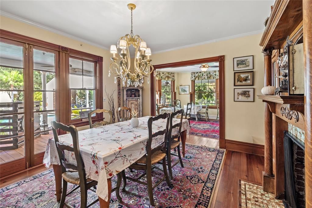 Chandelier, Dining room, Fireplace, Interior, Wood Texture Flooring