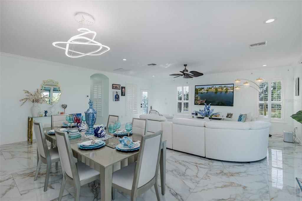 Dining room, Interior, Living room, Marble, Pendant Lights, Recessed Lighting