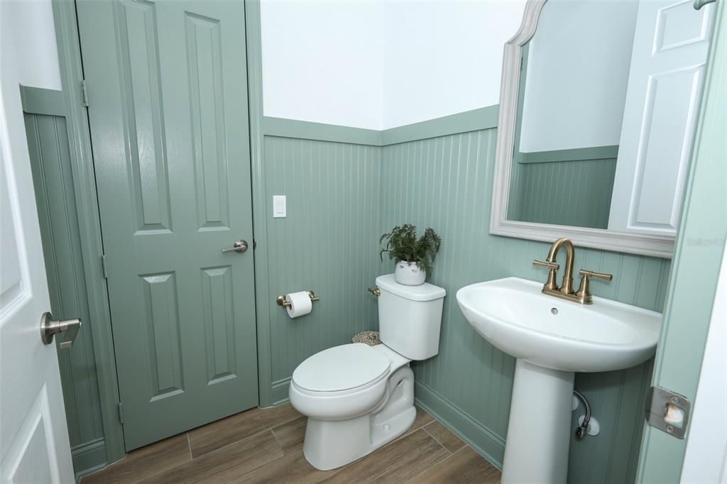 Bathroom, Interior, Wood Texture Flooring