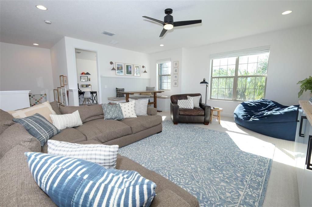 Dining room, Interior, Living room, Recessed Lighting