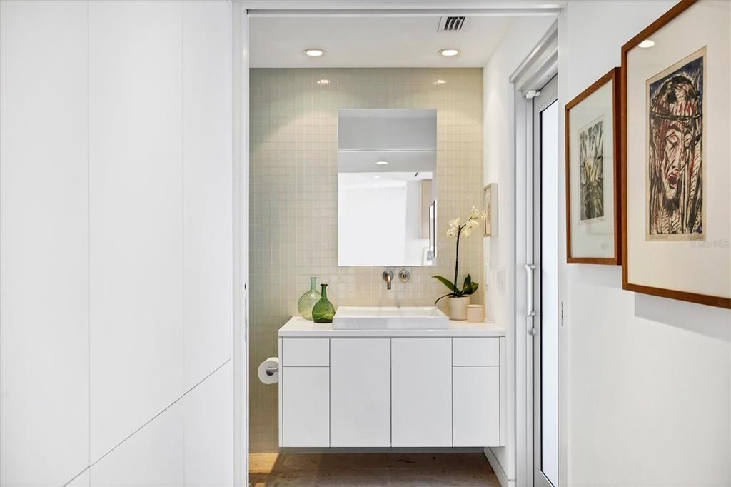 Bathroom, Interior, Recessed Lighting