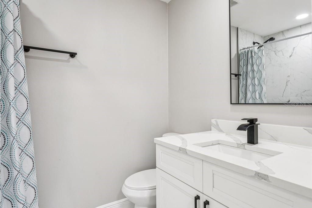 Bathroom, Interior, Marble Walls, Recessed Lighting