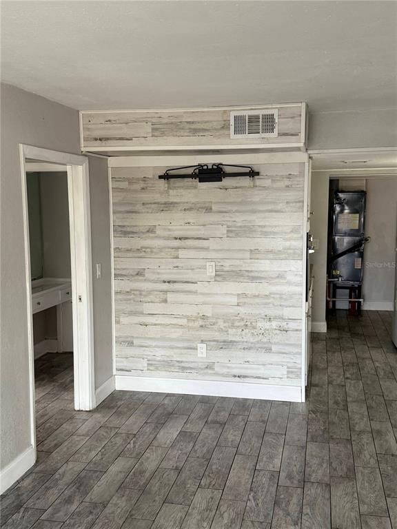 Empty room, Interior, Wood Texture Flooring, Wooden Walls