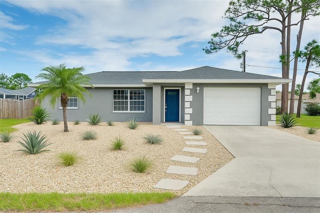 Attached, Exterior, Facade, Ranch