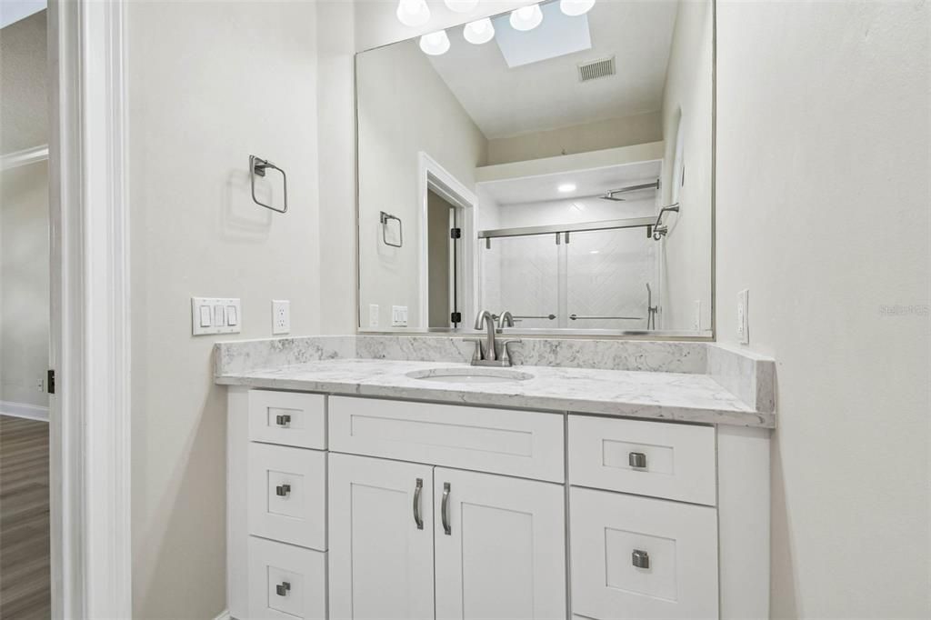 Bathroom, Interior, Recessed Lighting