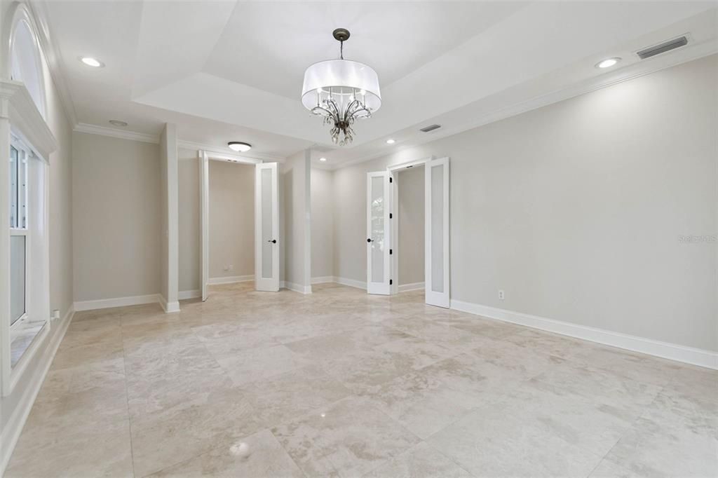 Chandelier, Empty room, Interior, Recessed Lighting