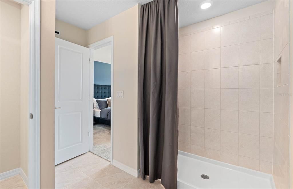 Bathroom, Interior, Recessed Lighting