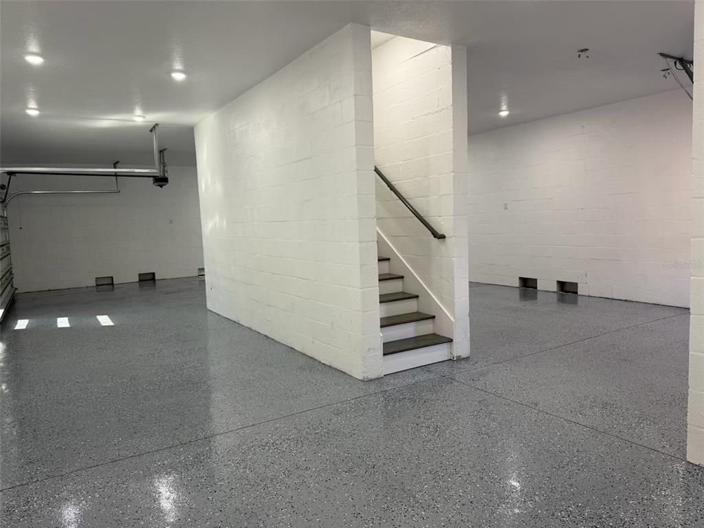 Garage, Interior, Recessed Lighting