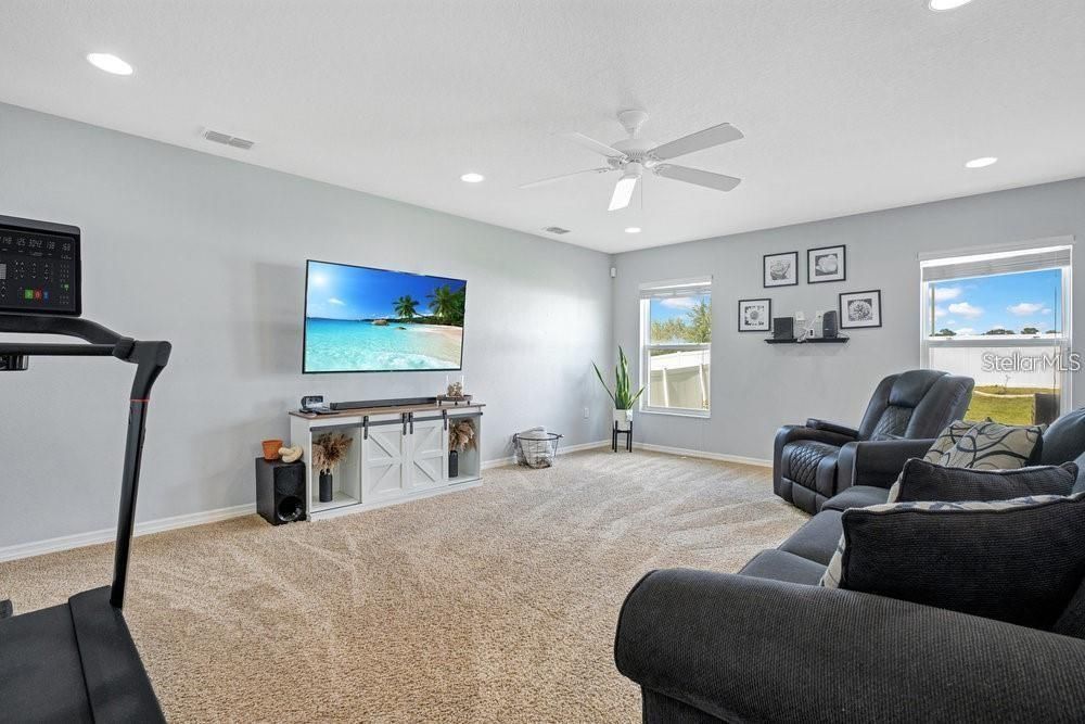 Fitness Equipment, Interior, Living room, Recessed Lighting